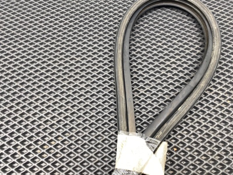 Уплотнитель лобового, 590 рублей, Тверь