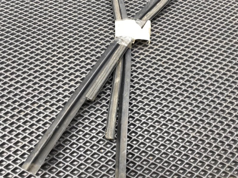 Уплотнитель лобового, 590 рублей, Тверь