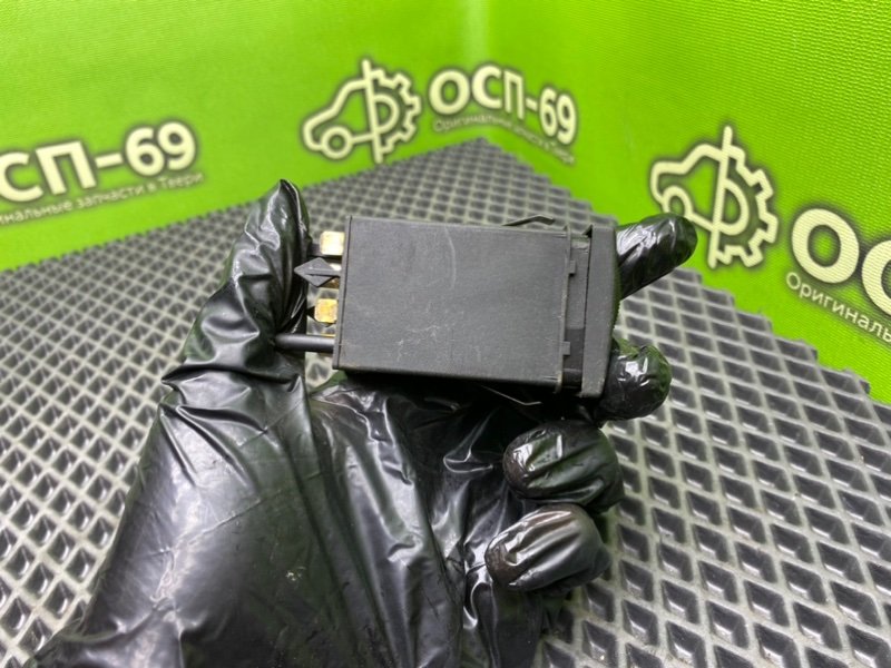 Кнопка обогрева заднего стекла, 590 рублей, Тверь