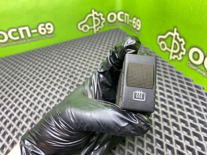 Кнопка обогрева заднего стекла, 590 рублей, Тверь