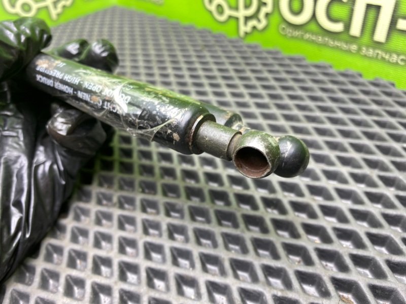 Амортизаторы багажника, 990 рублей, Тверь