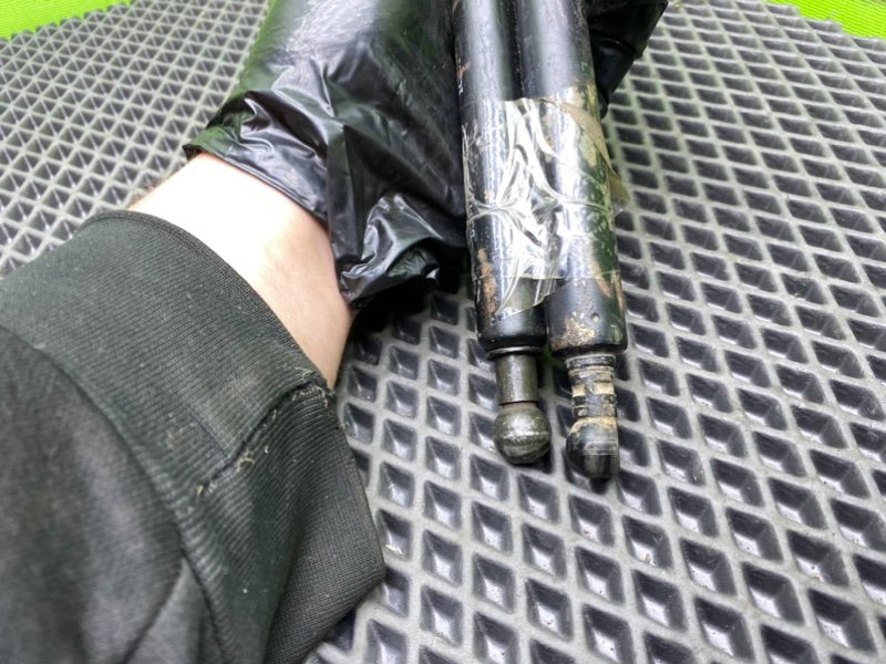 Амортизаторы багажника, 990 рублей, Тверь