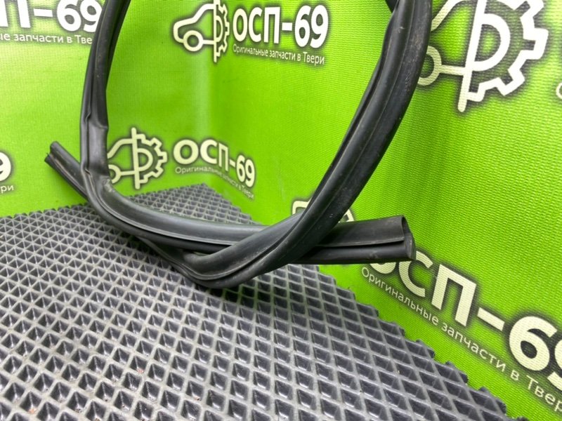 Уплотнительная резинка капота, 790 рублей, Тверь