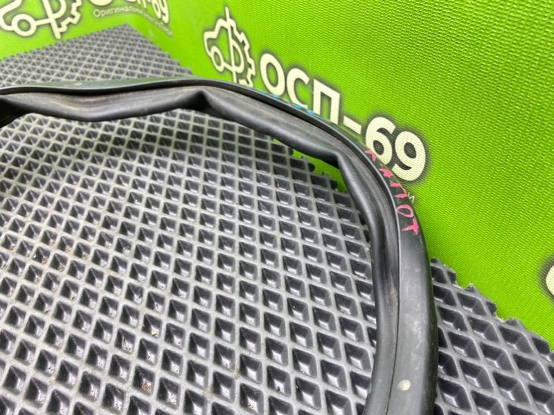 Уплотнительная резинка капота, 790 рублей, Тверь