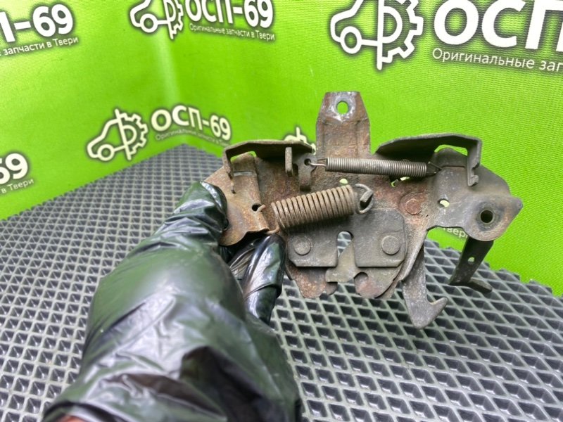 Замок капота, 990 рублей, Тверь