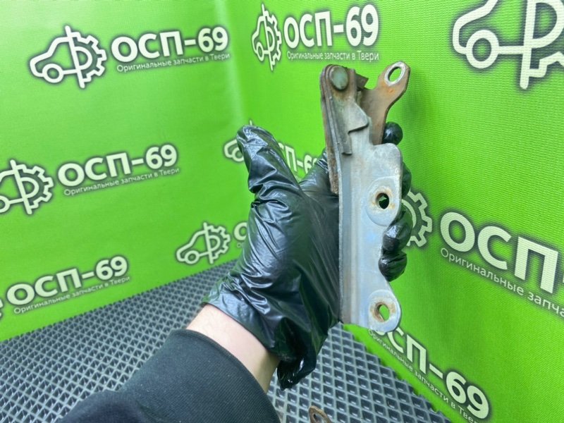 Петли капота, 1990 рублей, Тверь