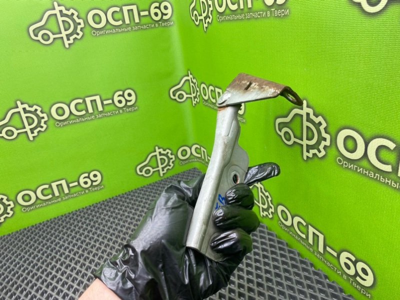 Петли капота, 1990 рублей, Тверь