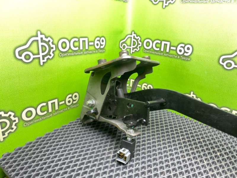 Педаль тормоза, 1690 рублей, Тверь