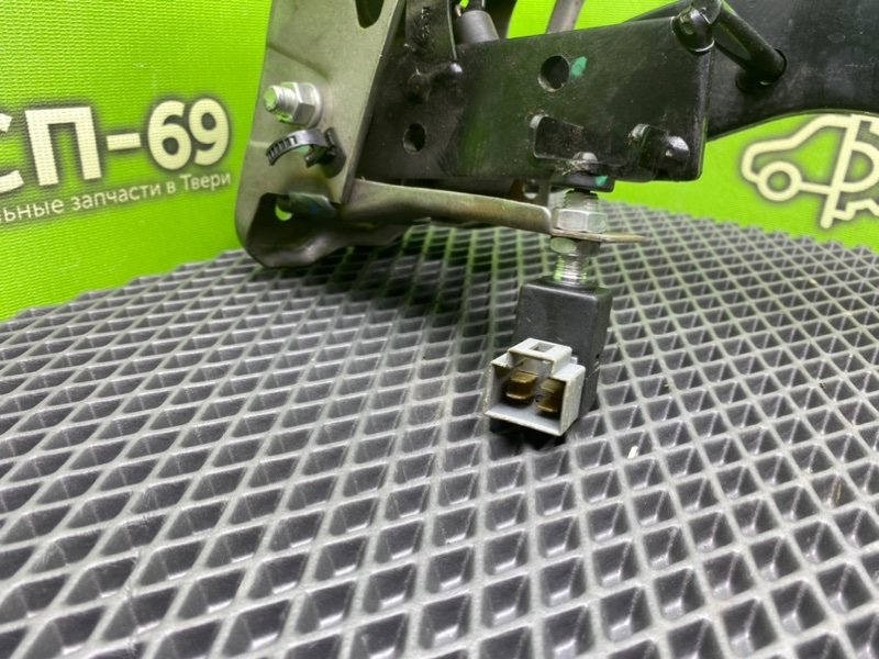 Педаль тормоза, 1690 рублей, Тверь