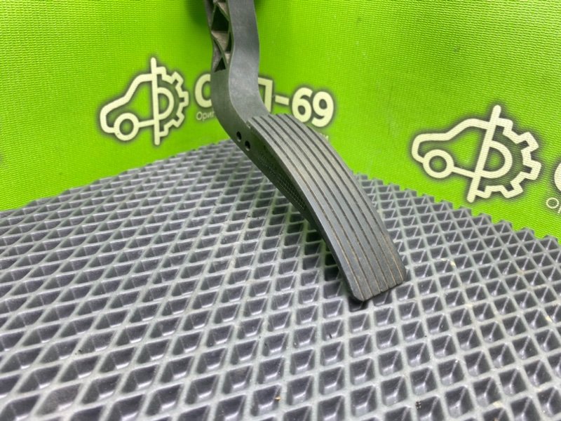 Педаль газа, 790 рублей, Тверь