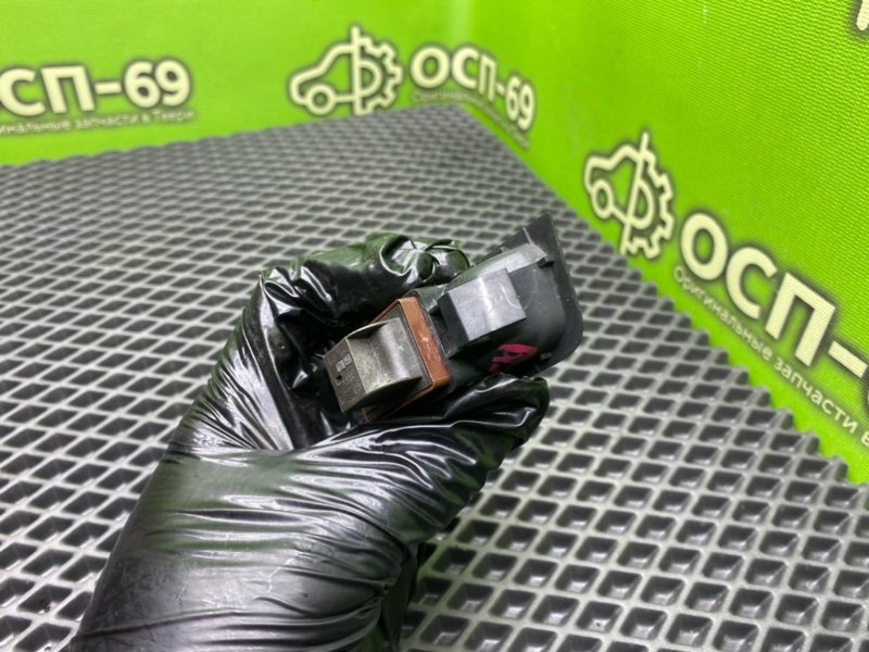 Кнопка, 490 рублей, Тверь