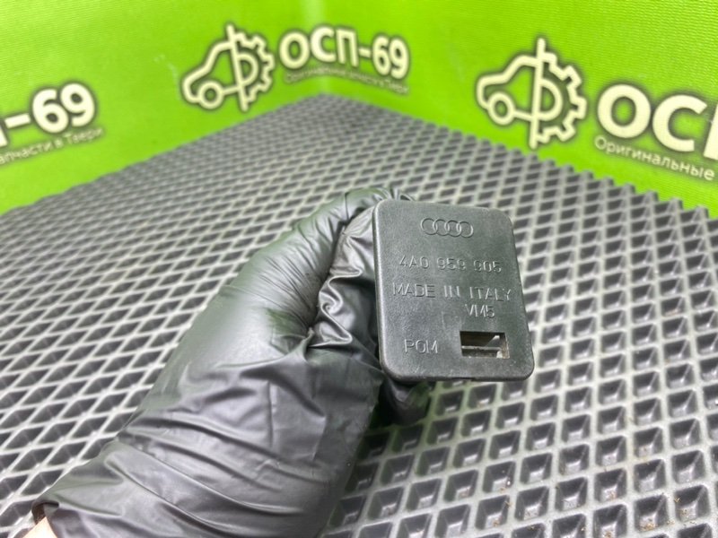 Концевик багажника, 990 рублей, Тверь