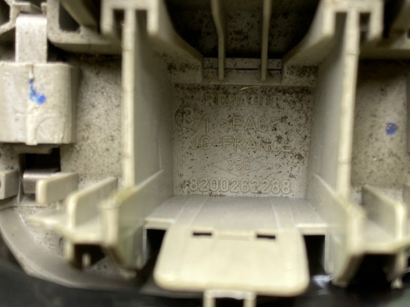 Крепление солнцезащитного козырька, 690 рублей, Тверь