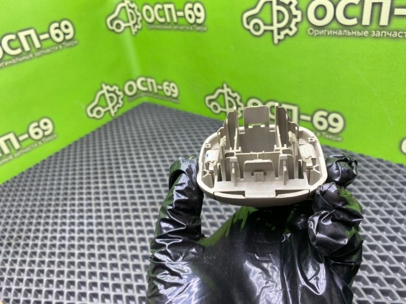 Крепление солнцезащитного козырька, 690 рублей, Тверь