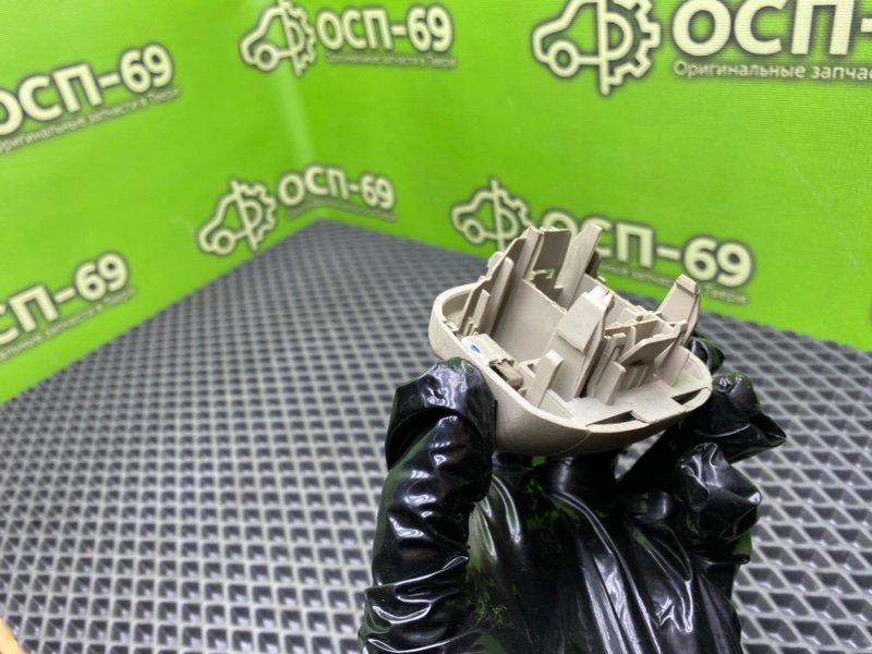 Крепление солнцезащитного козырька, 690 рублей, Тверь