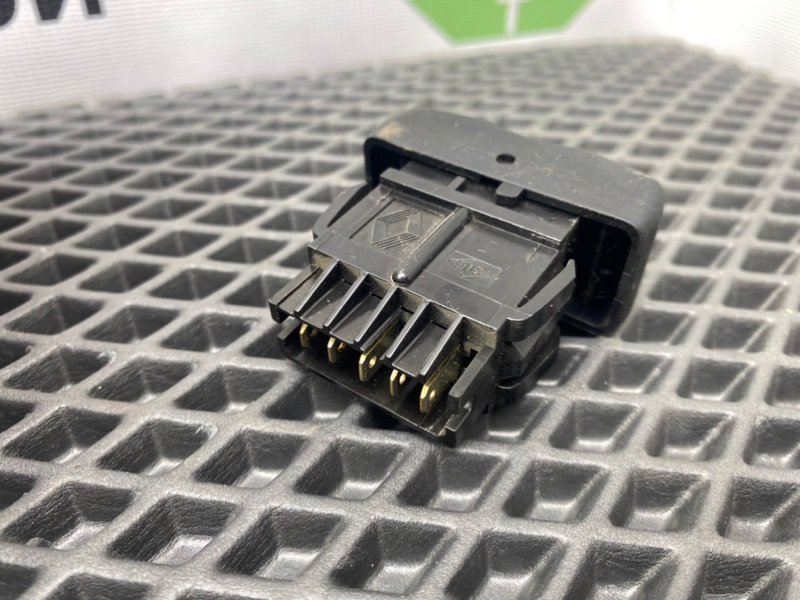 Кнопка центрального замка, 490 рублей, Тверь