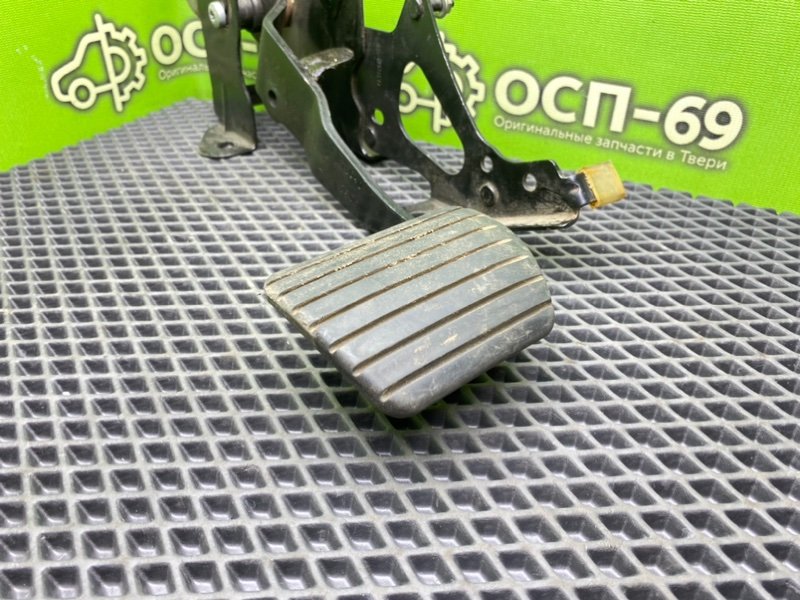 Педаль тормоза, 1490 рублей, Тверь