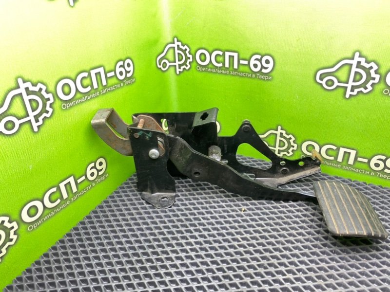 Педаль тормоза, 1490 рублей, Тверь