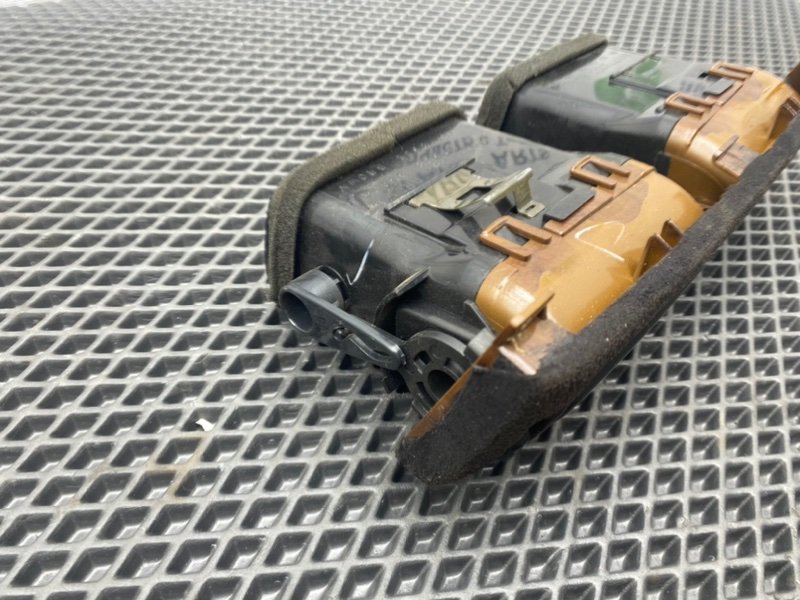 Центральный дефлектор, 890 рублей, Тверь