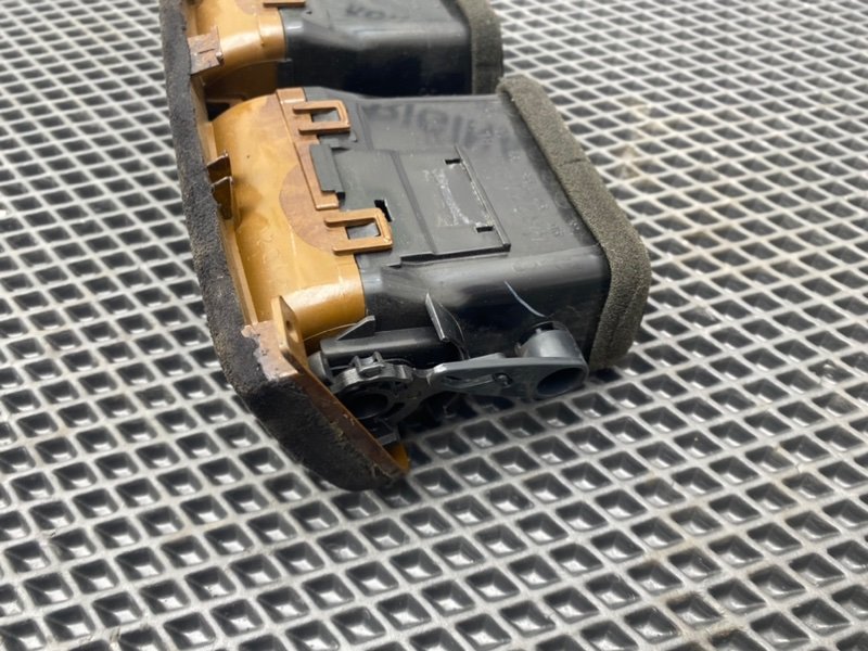 Центральный дефлектор, 890 рублей, Тверь