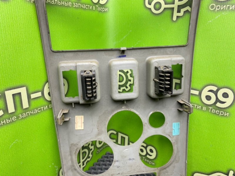 Накладка консоли, 990 рублей, Тверь