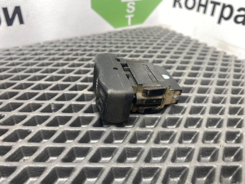 Кнопка обогрева заднего стекла, 590 рублей, Тверь