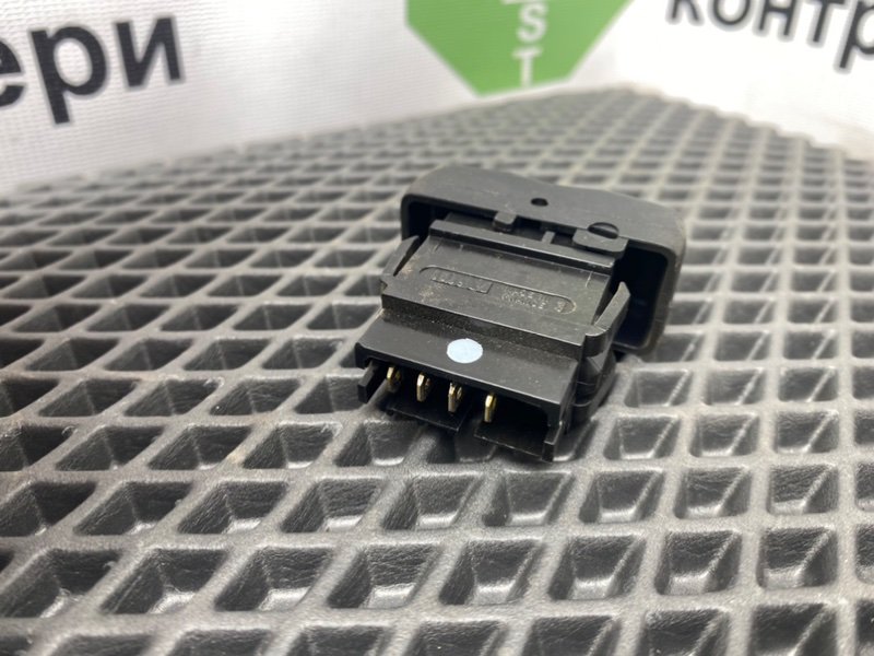 Кнопка обогрева заднего стекла, 590 рублей, Тверь