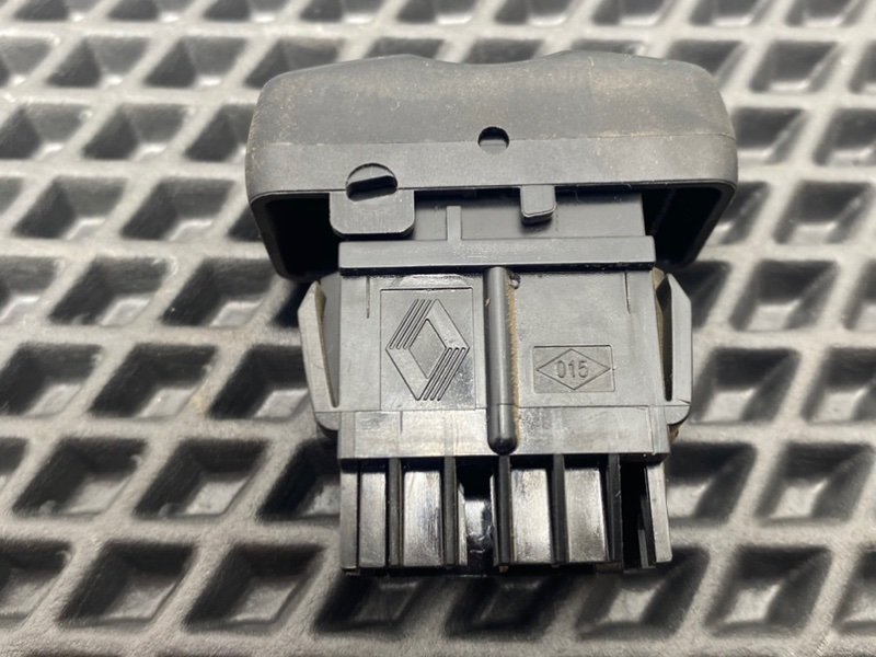 Кнопка обогрева заднего стекла, 590 рублей, Тверь