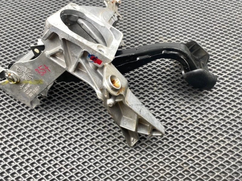 Педаль тормоза, 1190 рублей, Тверь