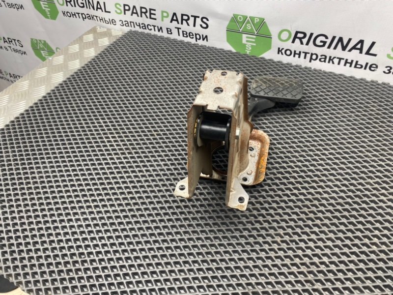 Педаль тормоза, 790 рублей, Тверь