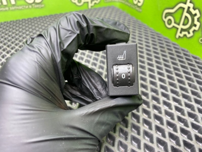 Кнопка обогрева сидений, 990 рублей, Тверь