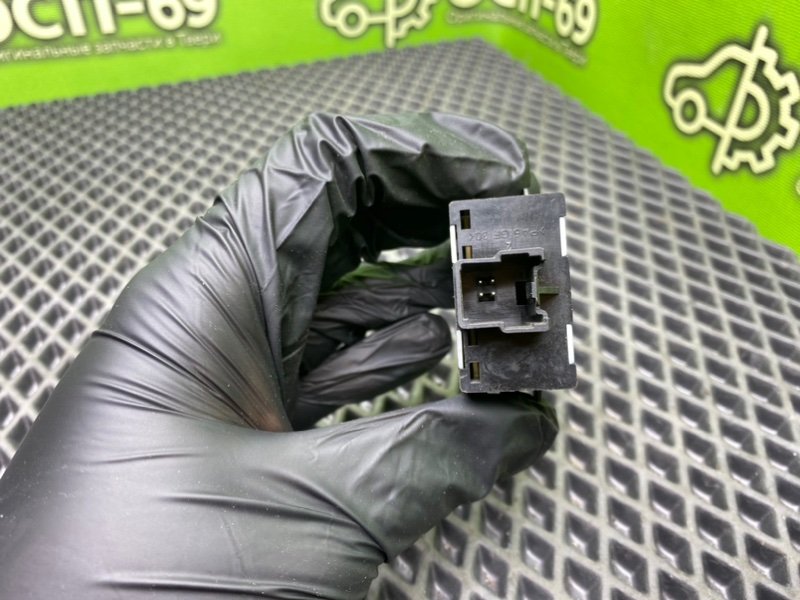 Кнопка обогрева сидений, 990 рублей, Тверь