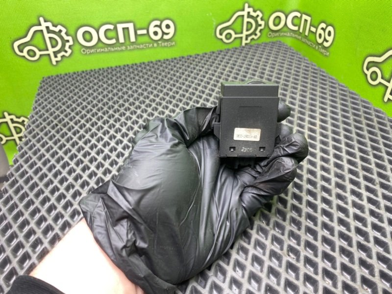 Кнопка обогрева сидений, 990 рублей, Тверь