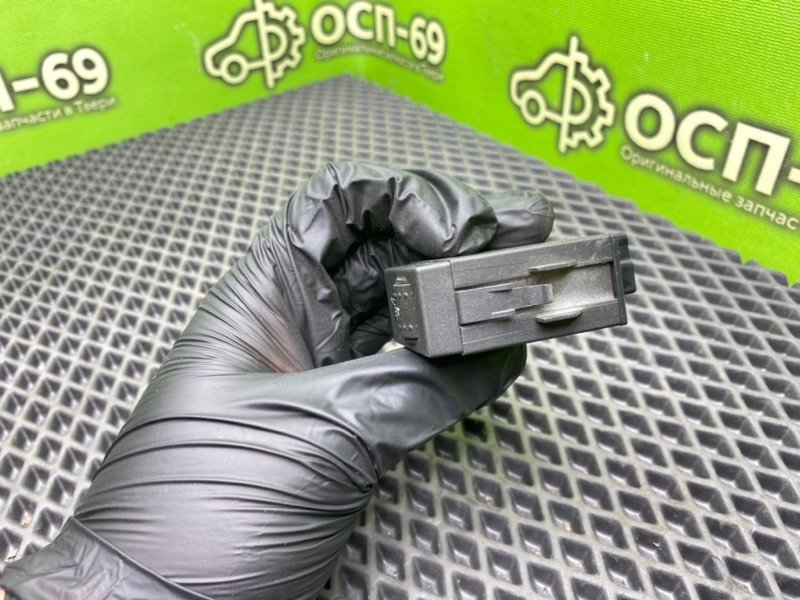 Кнопка обогрева сидений, 990 рублей, Тверь