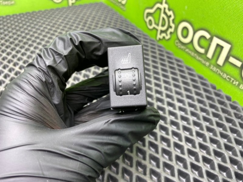 Кнопка обогрева сидений, 990 рублей, Тверь