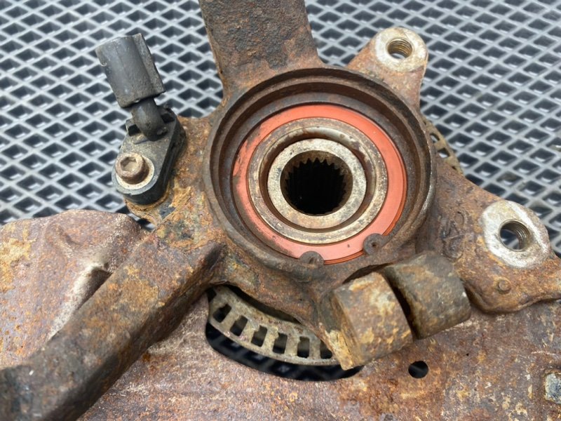 Поворотный кулак, 1990 рублей, Тверь