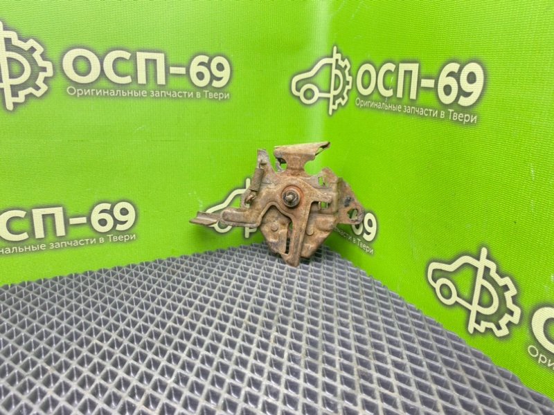 Замок капота, 990 рублей, Тверь