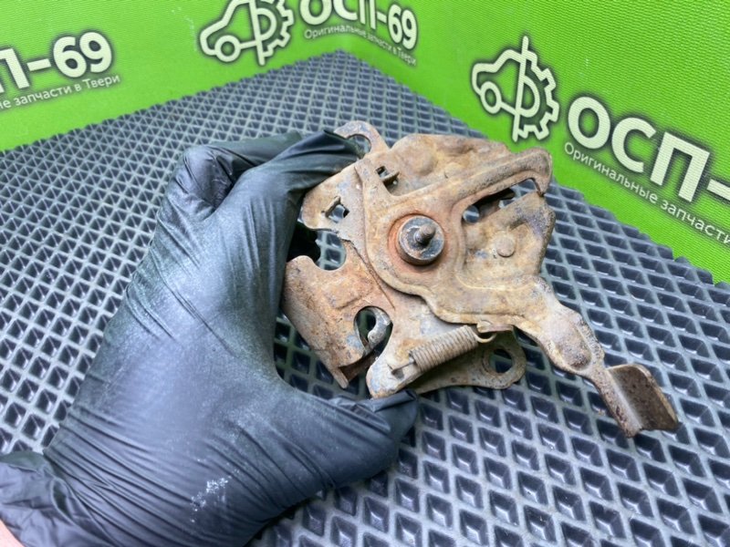 Замок капота, 990 рублей, Тверь