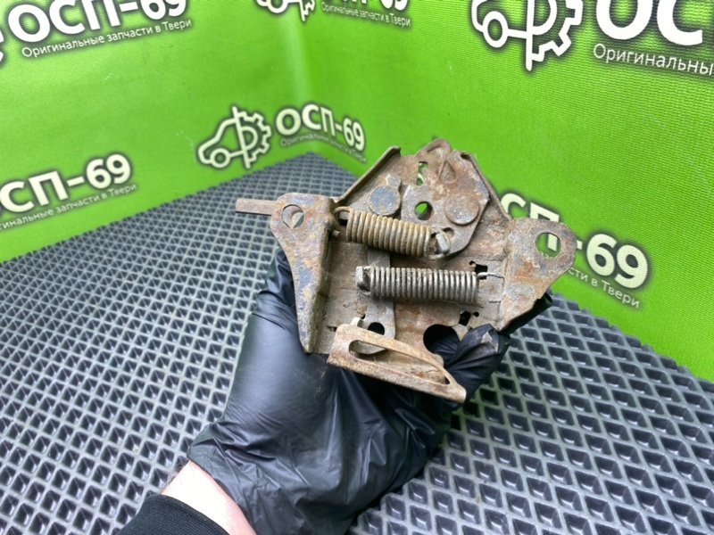 Замок капота, 990 рублей, Тверь