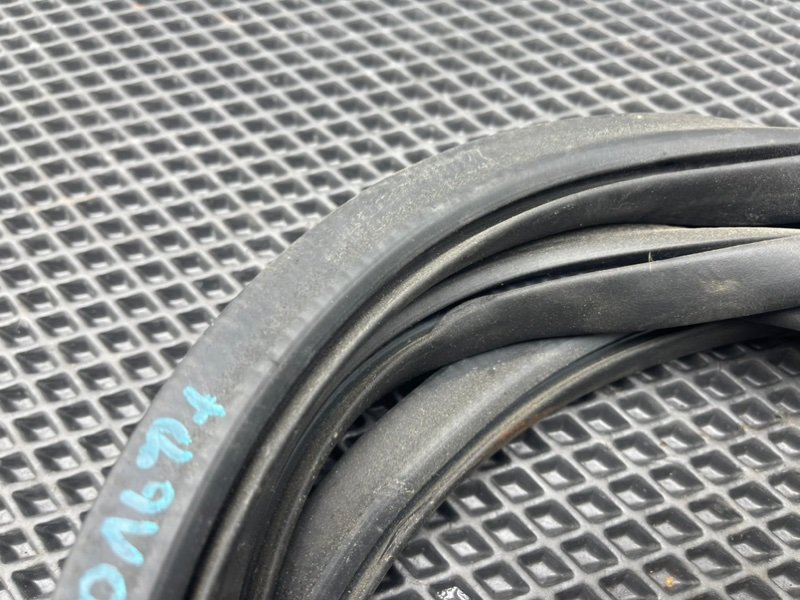 Уплотнитель двери, 790 рублей, Тверь