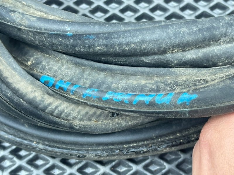 Уплотнительная резинка двери багажника, 1190 рублей, Тверь