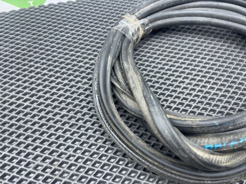 Уплотнительная резинка двери багажника, 1190 рублей, Тверь