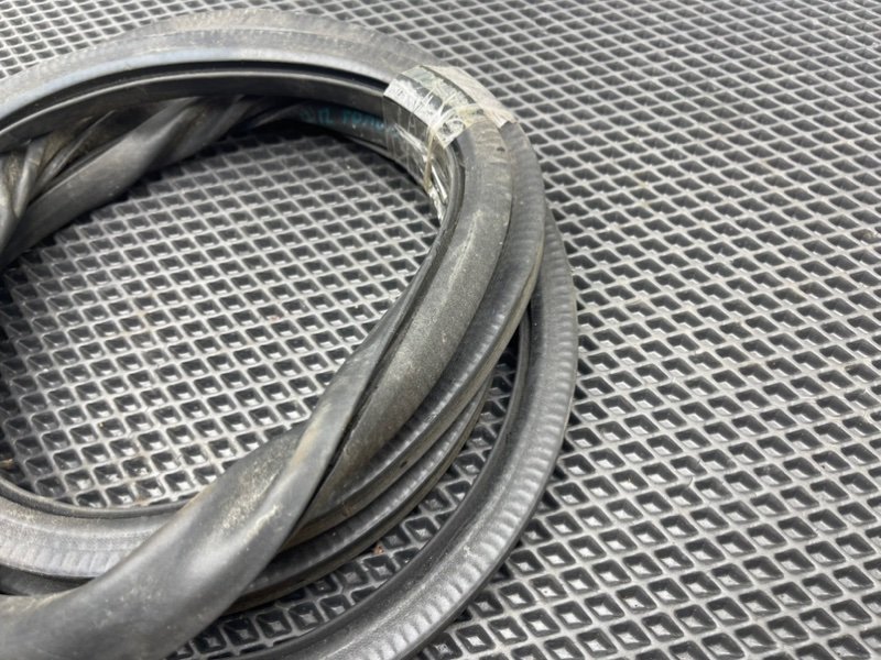 Уплотнитель двери, 1190 рублей, Тверь