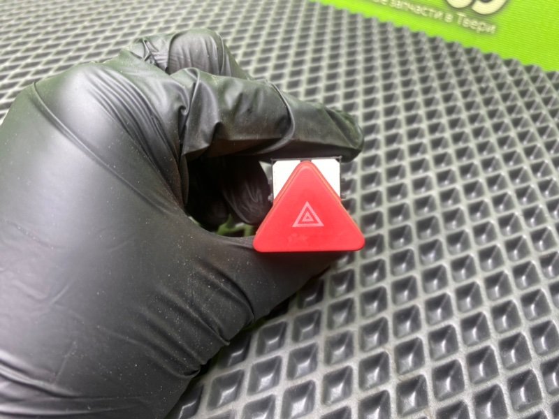 Кнопка аварийки, 390 рублей, Тверь