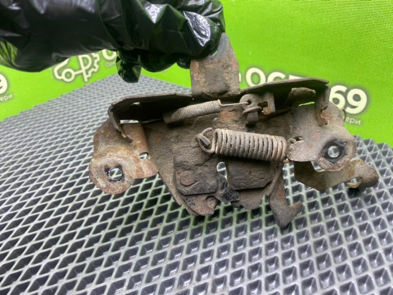 Замок капота, 990 рублей, Тверь