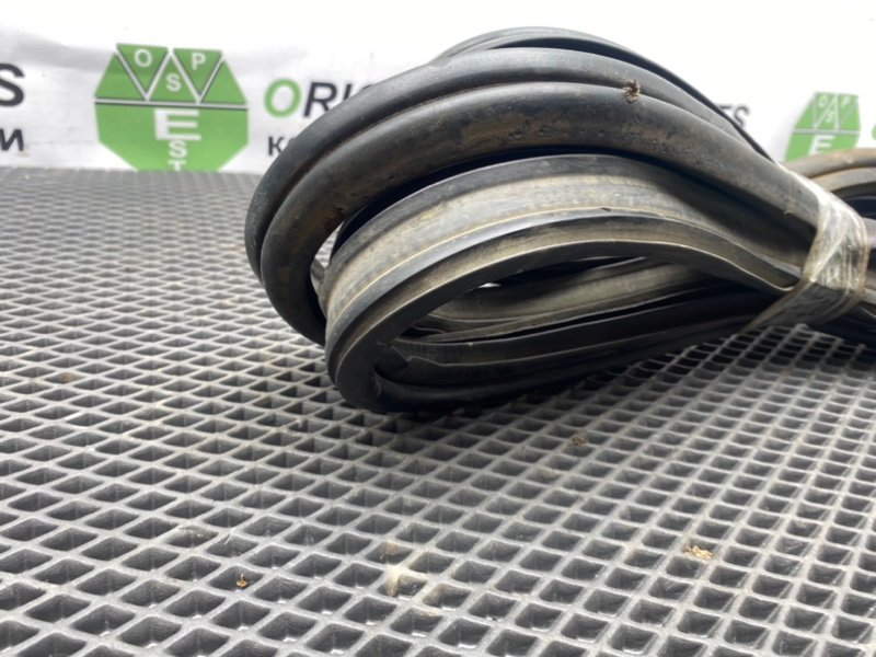 Уплотнительная резинка двери багажника, 990 рублей, Тверь