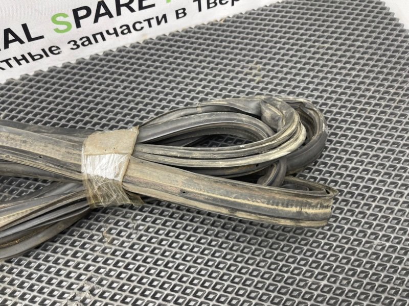 Уплотнительная резинка двери багажника, 990 рублей, Тверь