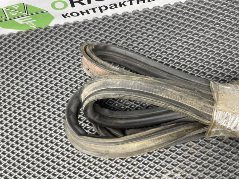 Уплотнительная резинка двери багажника, 990 рублей, Тверь