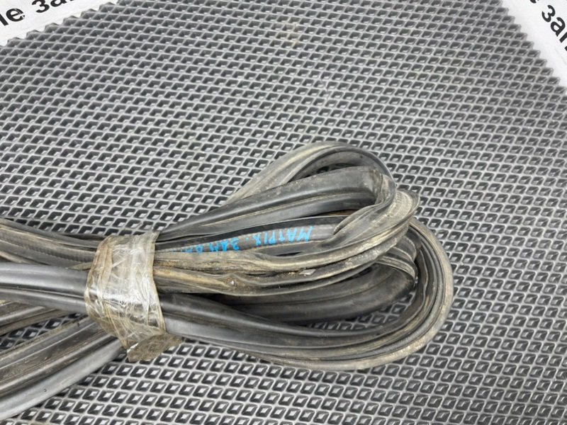 Уплотнительная резинка двери багажника, 990 рублей, Тверь