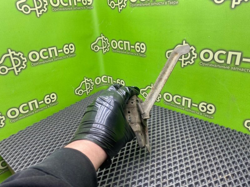 Замок капота, 990 рублей, Тверь